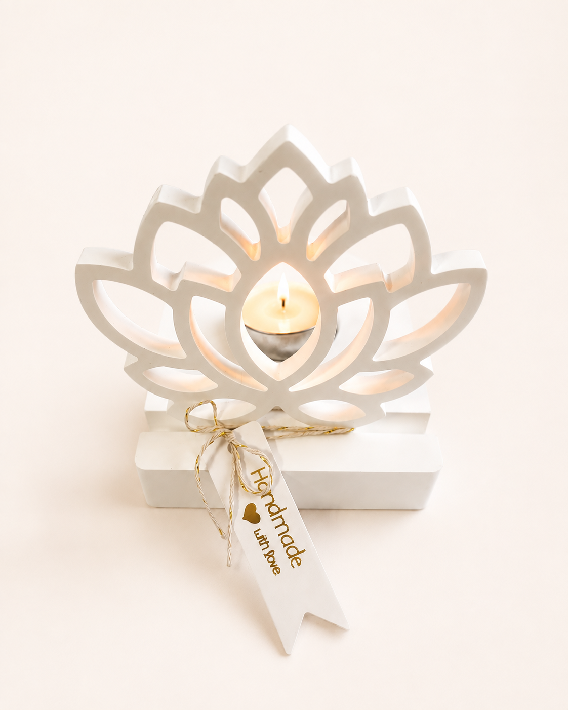 Kerzenhalter mit Motiv "Lotus"